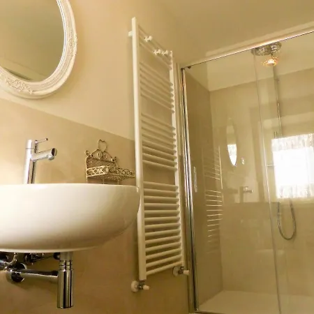 Il Cantuccio Sul Garda - Relais Di Charme Guest house