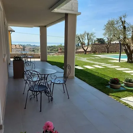 Il Cantuccio Sul Garda - Relais Di Charme Pensión 4*
