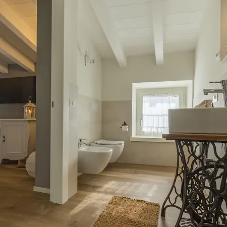 Il Cantuccio Sul Garda - Relais Di Charme Pensión 4*