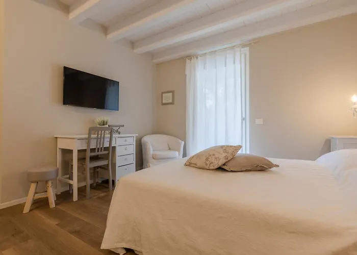 بيت ضيافة Il Cantuccio Sul Garda - Relais Di Charme