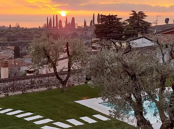 Il Cantuccio Sul Garda - Relais Di Charme بيت ضيافة كافايون فيرونيسي