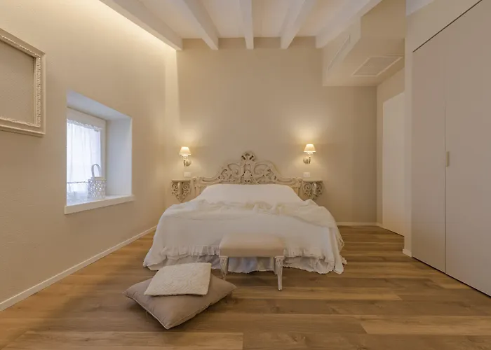 بيت ضيافة Il Cantuccio Sul Garda - Relais Di Charme 4*