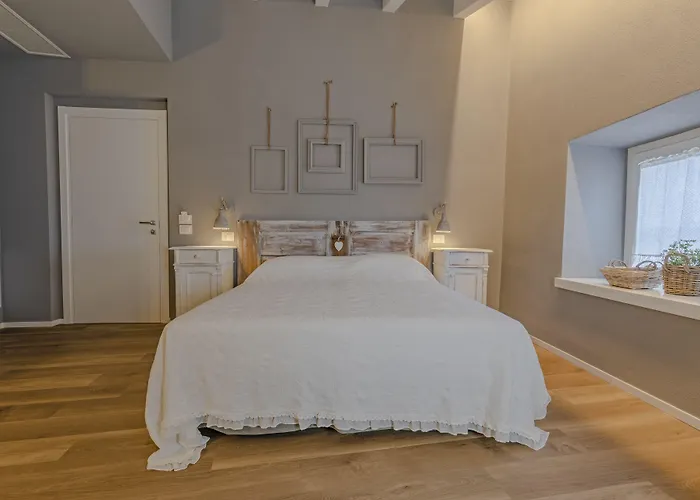 بيت ضيافة Il Cantuccio Sul Garda - Relais Di Charme 4*