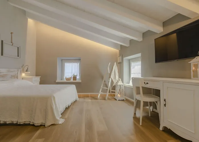 Il Cantuccio Sul Garda - Relais Di Charme كافايون فيرونيسي